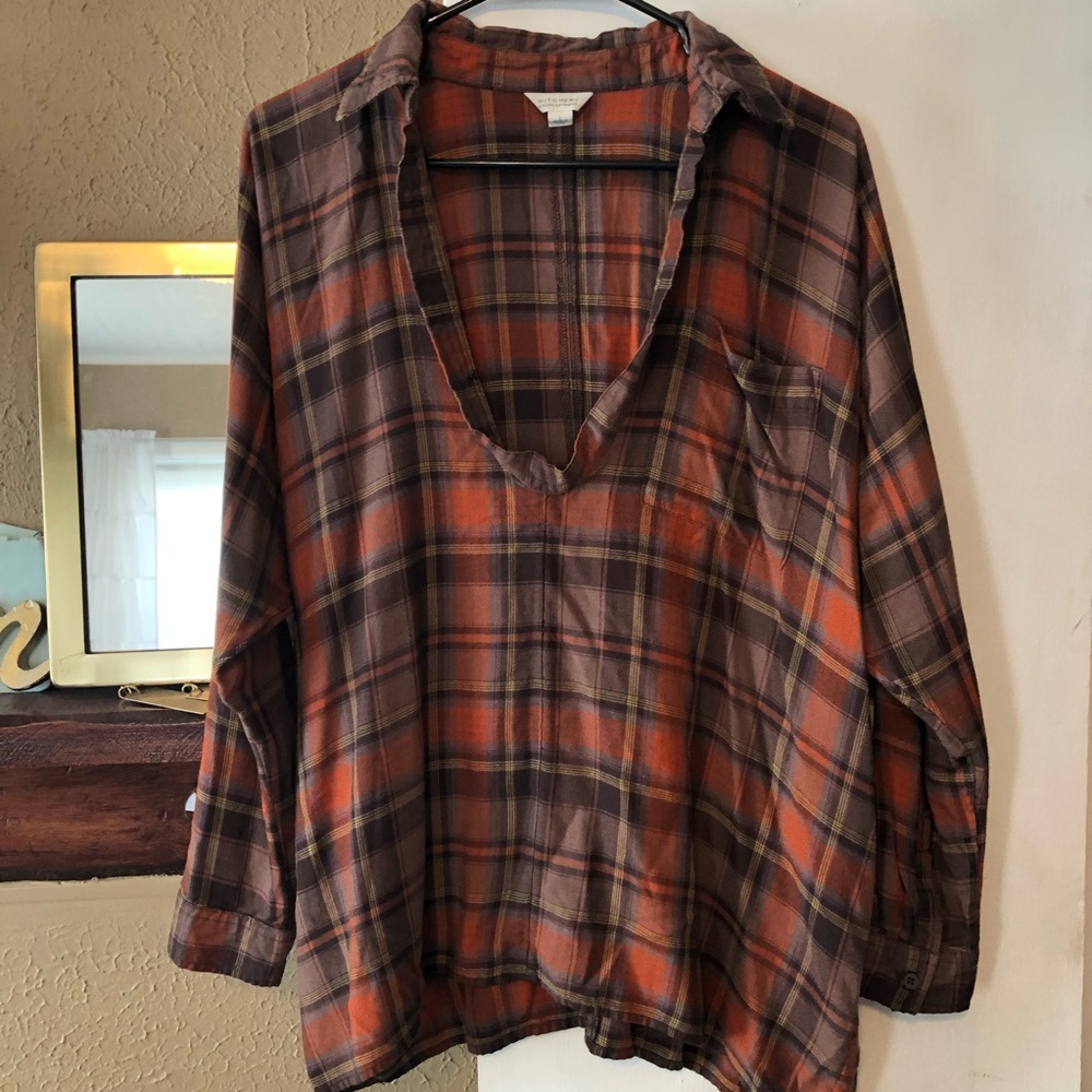 Low neck flannel top